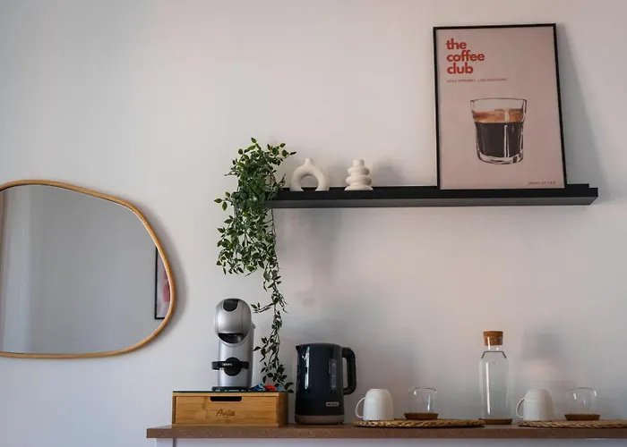 White Noise - Private Homestay Como