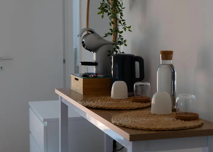 White Noise - Private Homestay *